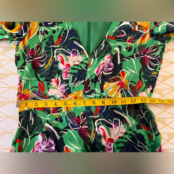 SALONI NWT Eden Floral Dress in Emerald 100% Silk Size 4 - Picture 8 of 13